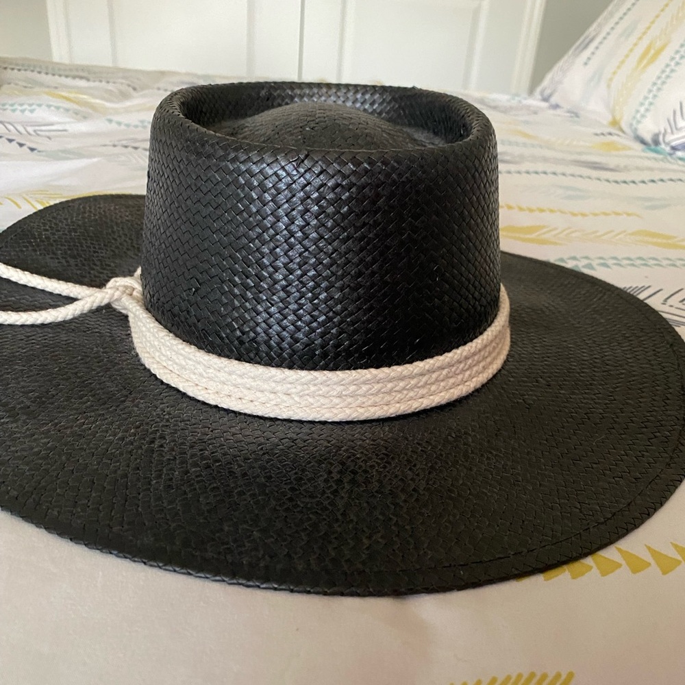 Gigi Pip Brie straw pork pie hat